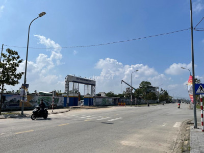 CẦN BÁN MỘT BẤT ĐỘNG SẢN CÓ GIÁ TRỊ VỀ TIỀN VÀ S