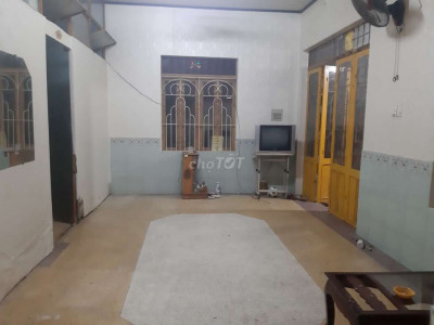 Nhà kiệt Bạch Đằng 5 triệu gồm 9 phòng khép kín