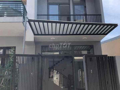 cho thuê 3 tầng lầu 2 mặt tiền Trần Quang Kh