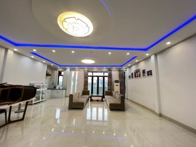 CHO THUÊ NHÀ 3 TẦNG MT LÊ DUẨN