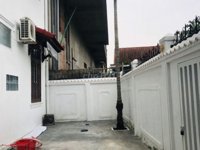 CHO THUÊ NHÀ KIỆT Ô TÔ - GẦN CẦU NGUYỄN HOÀNG