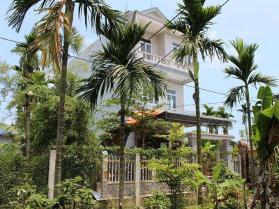 Cho thuê nhà 3 tầng gần chợ Mai, 3 phòng ngủ