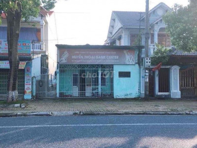 cho thuê mặt bằng 300m2 mặt tiền Nguyễn Tất Thành