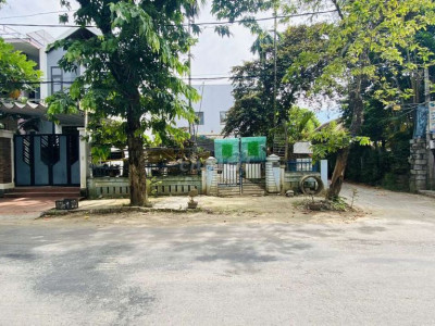 Nhà vườn đất mặt tiền