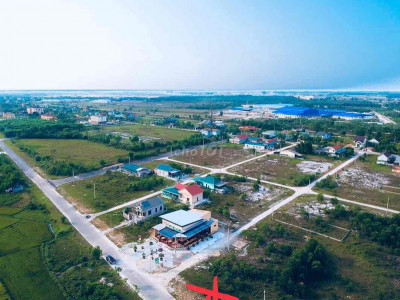 đất mặt tiền dd6 .sát bên nhà hàng việt mỹ