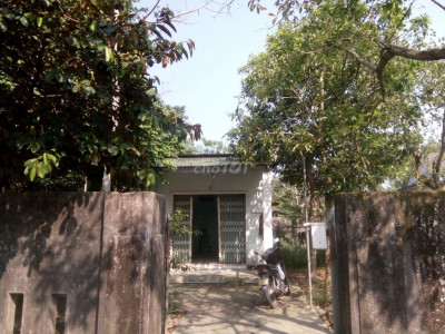 Nhà mật tiền 100m2,dường pham huy thông,