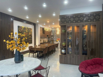 CHO THUÊ BIỆT THỰ LIỀN KỀ  5 PHÒNG NGỦ 7 WC ,  GẦN AEON MALL