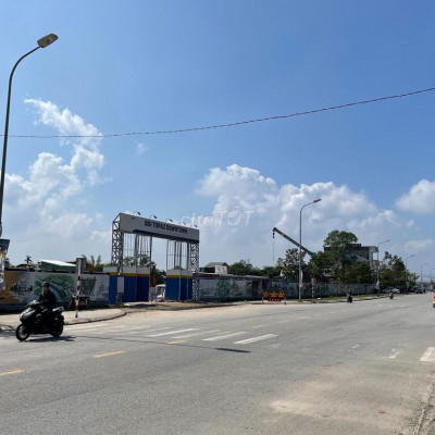 CẦN BÁN MỘT BẤT ĐỘNG SẢN CÓ GIÁ TRỊ VỀ TIỀN VÀ S