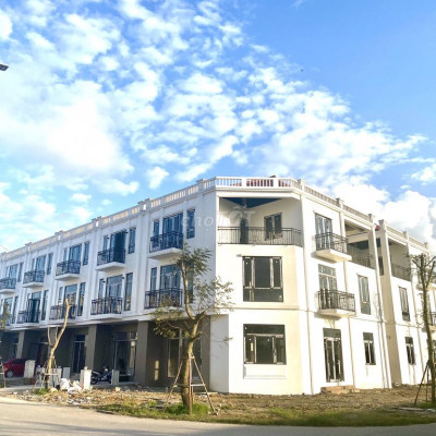 Căn góc khu C Royal Park Huế view khách sạn