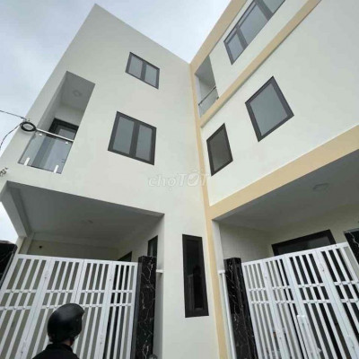 NHÀ 3 tầng kiệt trần phú, đối diện uỷ ban, giá 2,7