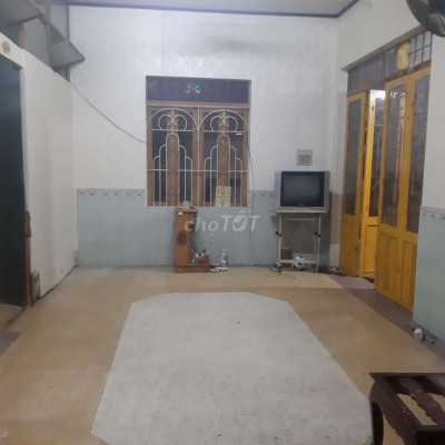 Nhà kiệt Bạch Đằng 5 triệu gồm 9 phòng khép kín