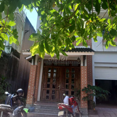 Nhà 2 tầng 400m mặt tiền Bùi Thị Xuân Hueland