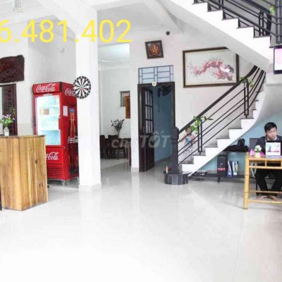 Nhà 14 phòng khu phố Tây Hueland