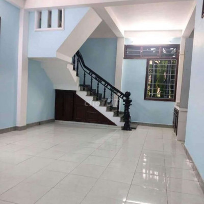 NHÀ 2 TẦNG MỚI KIỆT BÀ TRIỆU CHO THUÊ A.MINH