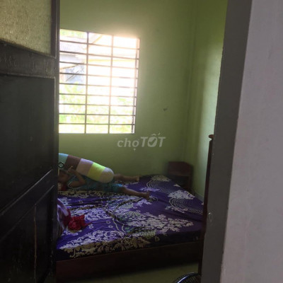 Nhà nguyên căn cấp 4 100m2, 2 phòng ngủ,