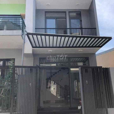 cho thuê 3 tầng lầu 2 mặt tiền Trần Quang Kh