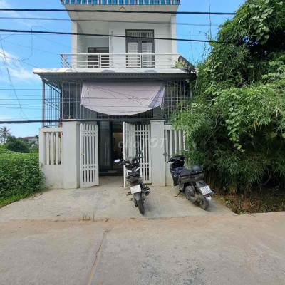 CHO THUÊ NHÀ NGUYÊN CĂN 2 TẦNG MẶT TIỀN XÓM NGỌC A