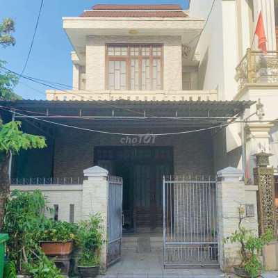 Cho thuê nhà nguyên căn cạnh Vincom 500 mét