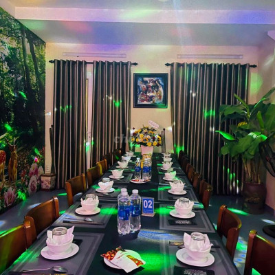 Cho thuê NHÀ HÀNG 2 mặt tiền, view sông thoáng mát