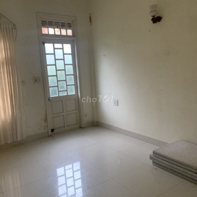 CHO THUÊ NHÀ 3 TẦNG NỘI THÀNH VIEW HỒ THOÁNG MÁT