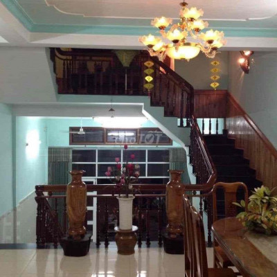 cho thuê nhà mặt tiền sát chợ trưg an nội thất 8tr