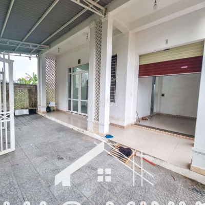 NHÀ MỚI 2O0M2 KIỆT OTO NGUYỄN HỮU CẢNH A.MINH