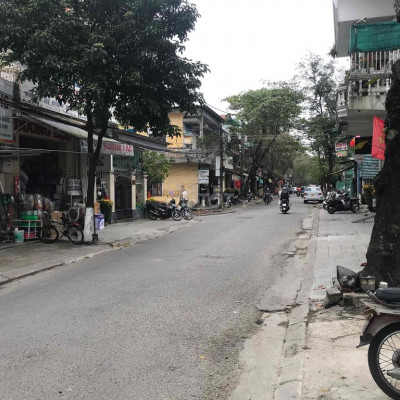 cho thuê mặt tiền Nhật lệ. vị trí đông đúc