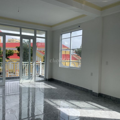 Cho Thuê Nhà 4 Tầng Kinh Doang Gần Ngã 6 VinCom