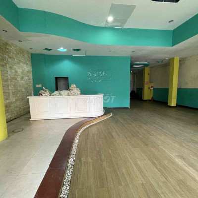 Mặt bằng kinh doanh 200m2 mặt tiền Trần Thúc Nhẫn