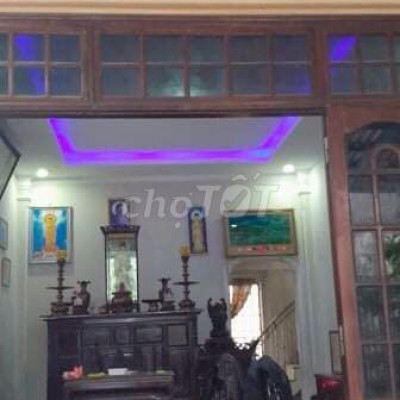 Nhà ở diện tích 100 vuông đường lý thái tổ