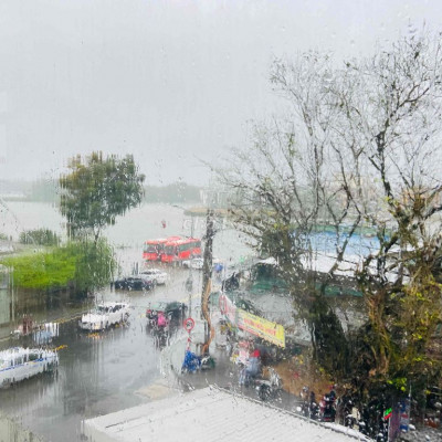 CHO THUÊ NHÀ 4 TẦNG MẶT TIỀN LÊ LỢI TTTP HUẾ