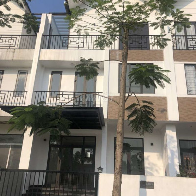 Cho thuê nhà khu B royal park