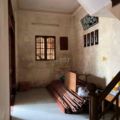 Cho thuê nhà gần trường Đại học Nông Lâm