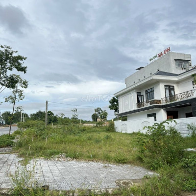 CHO THUÊ ĐẤT TRỐNG MẶT TIỀN KQH BÀU VÁ ĐƯỜNG 19.5M