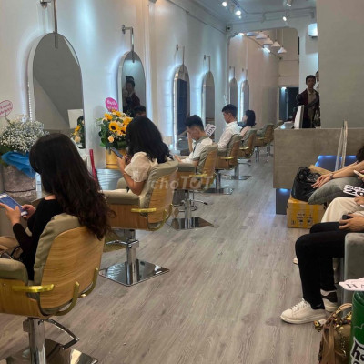 SANG MẶT BẰNG SALON HAIR ( TÓC ) NHÀ 3 TẦNG MẶT TI
