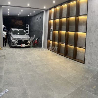 CHO THUÊ NHÀ MẶT TIỀN PHẠM VĂN ĐỒNG - 15TR/THÁNG