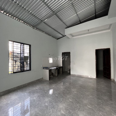 MẶT TIỀN KINH DOANH CÁCH MẠNG THÁNG 8 QL1A