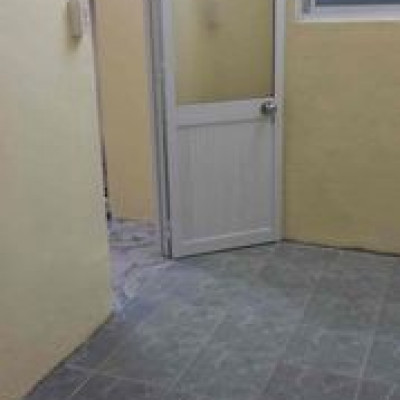 7 triệu - nhà mặt tiền gần bến xe Nam 2 tầng