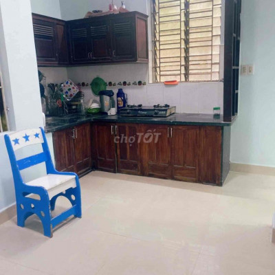 cho thuê nhà nguyên căn 100m2 gồm 2 PN,1PK, 1 bếp