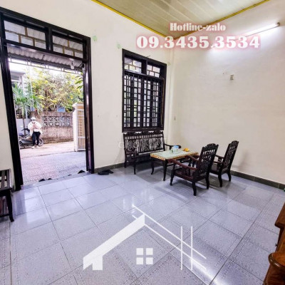 NHÀ KIỆT OTO SAU LƯNG ĐÀN NAM GIAO NỘI THẤT A.MINH