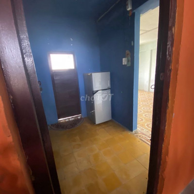 Cho thuê căn hộ ở khu tập thể Đống Đa