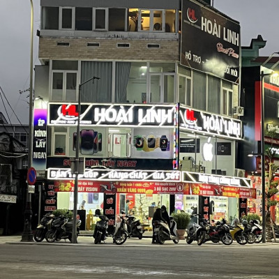 Cho thuê treo bảng hiệu tại ngã 5 phố đi bộ HBTr