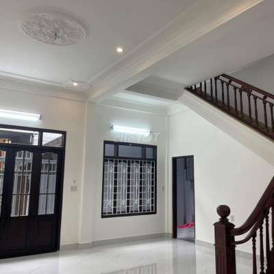 Nhà Nguyễn Trường Tộ 80m2, 10tr