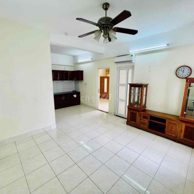 Cho thuê CC Xuân Phú