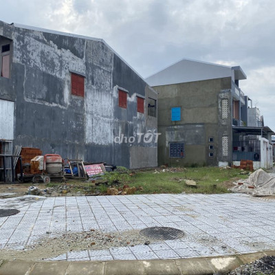 CHO THUÊ ĐẤT 2 MẶT TIỀN TRỤC CHÍNH  KQH HƯƠNG SƠ