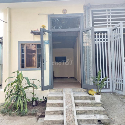 Nhà nguyên căn 2PN cho thuê ở Phạm Thị Liên