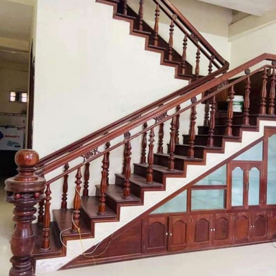 NHÀ 2 TẦNG CÓ NỘI THẤT NGỰ BÌNH ĐẦU ĐƯỜNG A.MINH