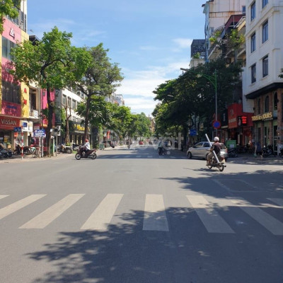 CHO THUÊ MẶT BẰNG MẶT TIỀN HÀ NỘI - 160Tr/tháng