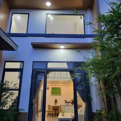 Cho thuê nhà gác lửng mới xây có sân vườn La ỷ