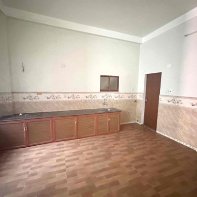 Cho thuê nhà nguyên căn kiệt oto Bà Triệu